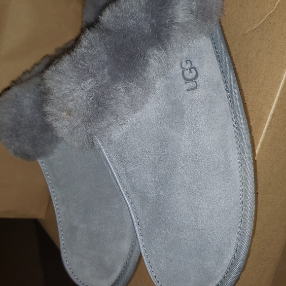 NWOB- UGG Women's Scuffette II Slipper size 10 in Gray - Picture 4 of 8